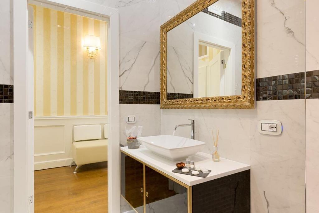 Piazza Venezia Luxury Suite ローマ エクステリア 写真