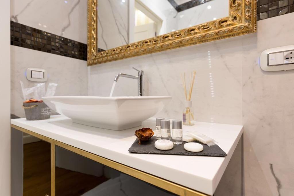 Piazza Venezia Luxury Suite ローマ エクステリア 写真